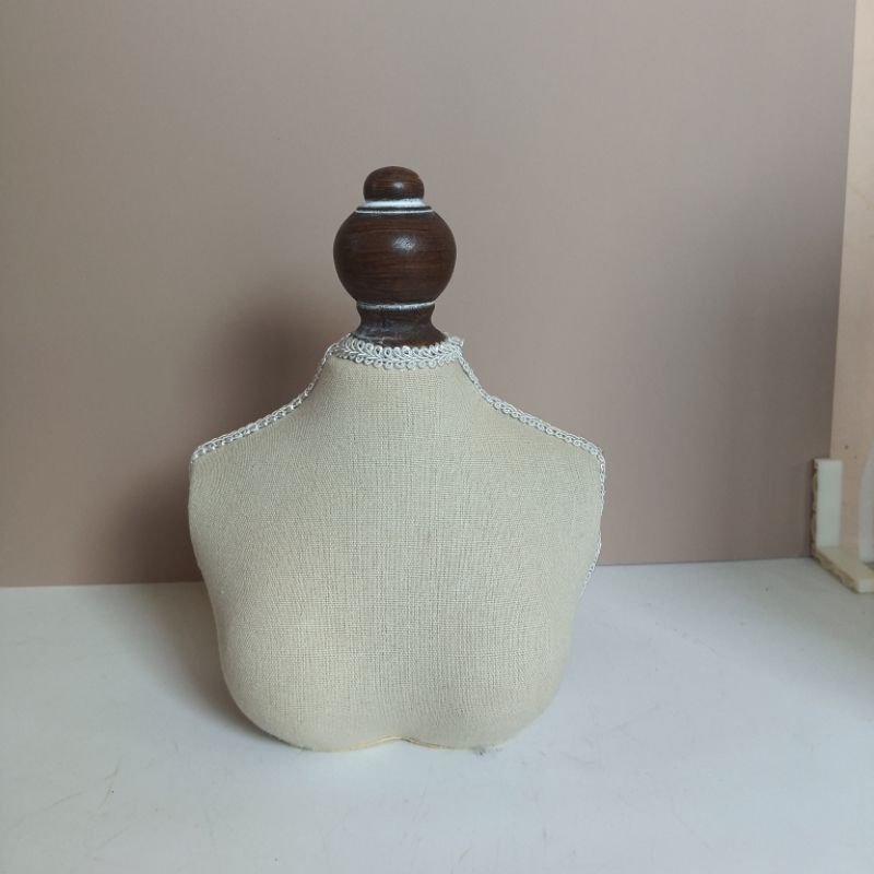 Necklace Chain Bust Jewelry Ho - Body Jewelry Holder review and price